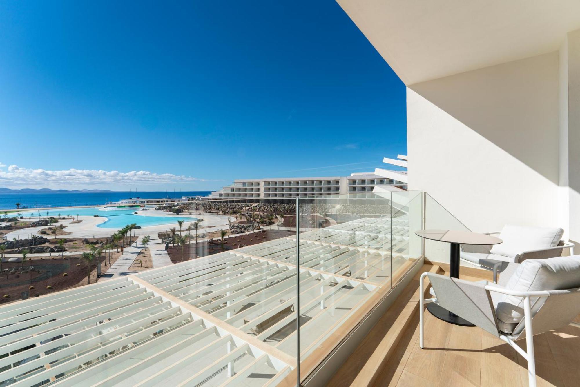 Barcelo Playa Blanca Hotel Bagian luar foto